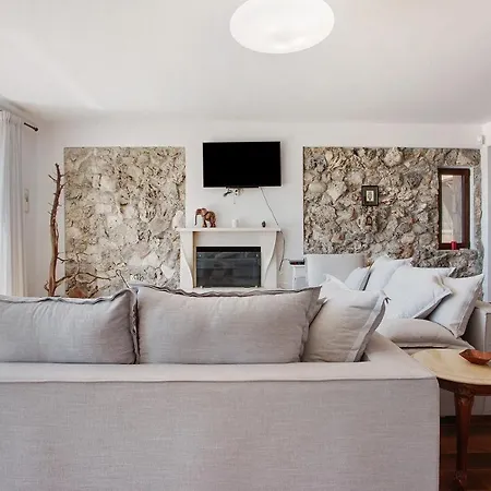 Wild Fig Retreat Sirocco *